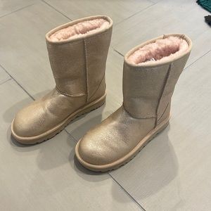New UGG Gold Classic Marble Short Boot (Women) Size 5